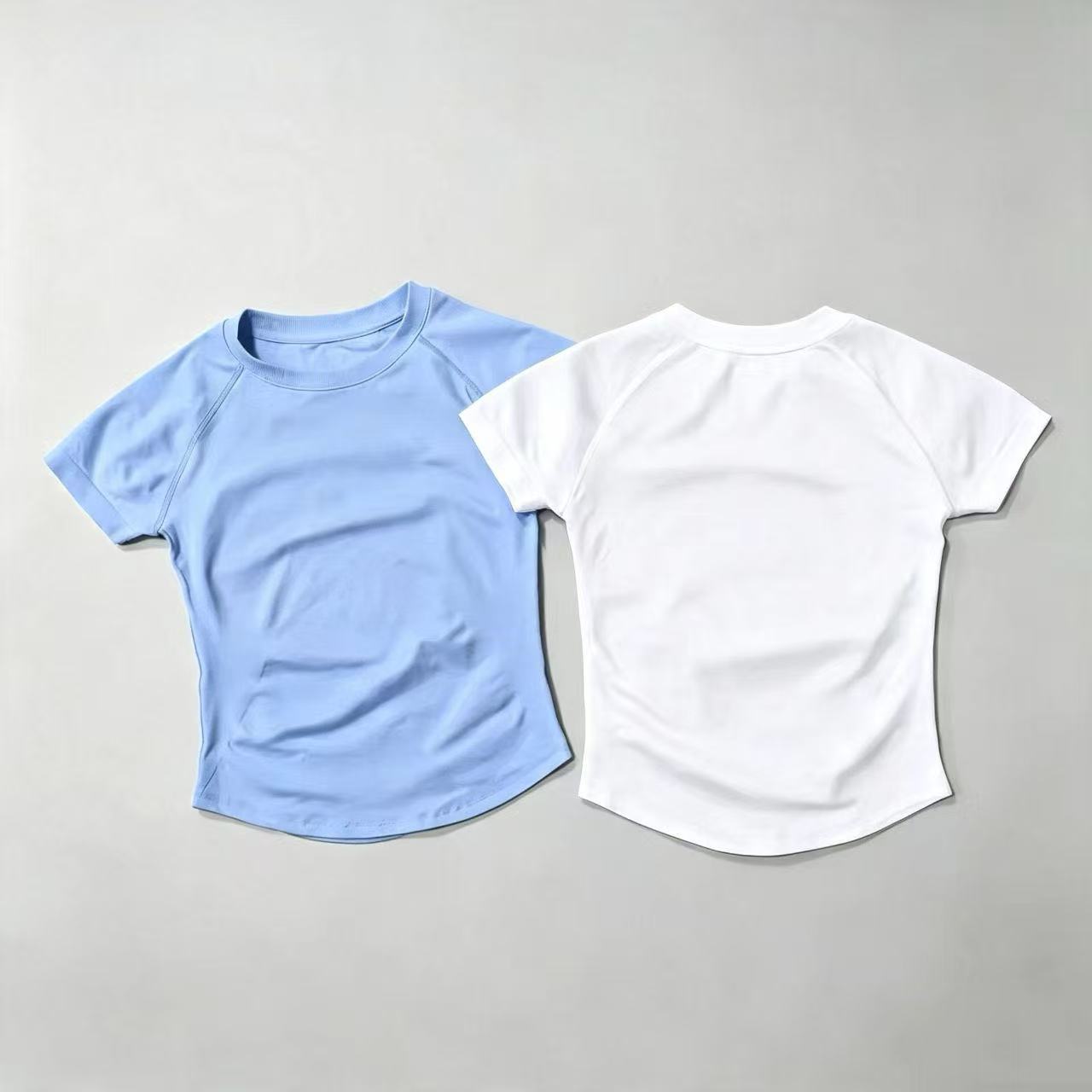 เสื้อกีฬาแขนสั้นสำหรับผู้หญิง  - Crossfit Yoga บทวิจารณ์และราคา
